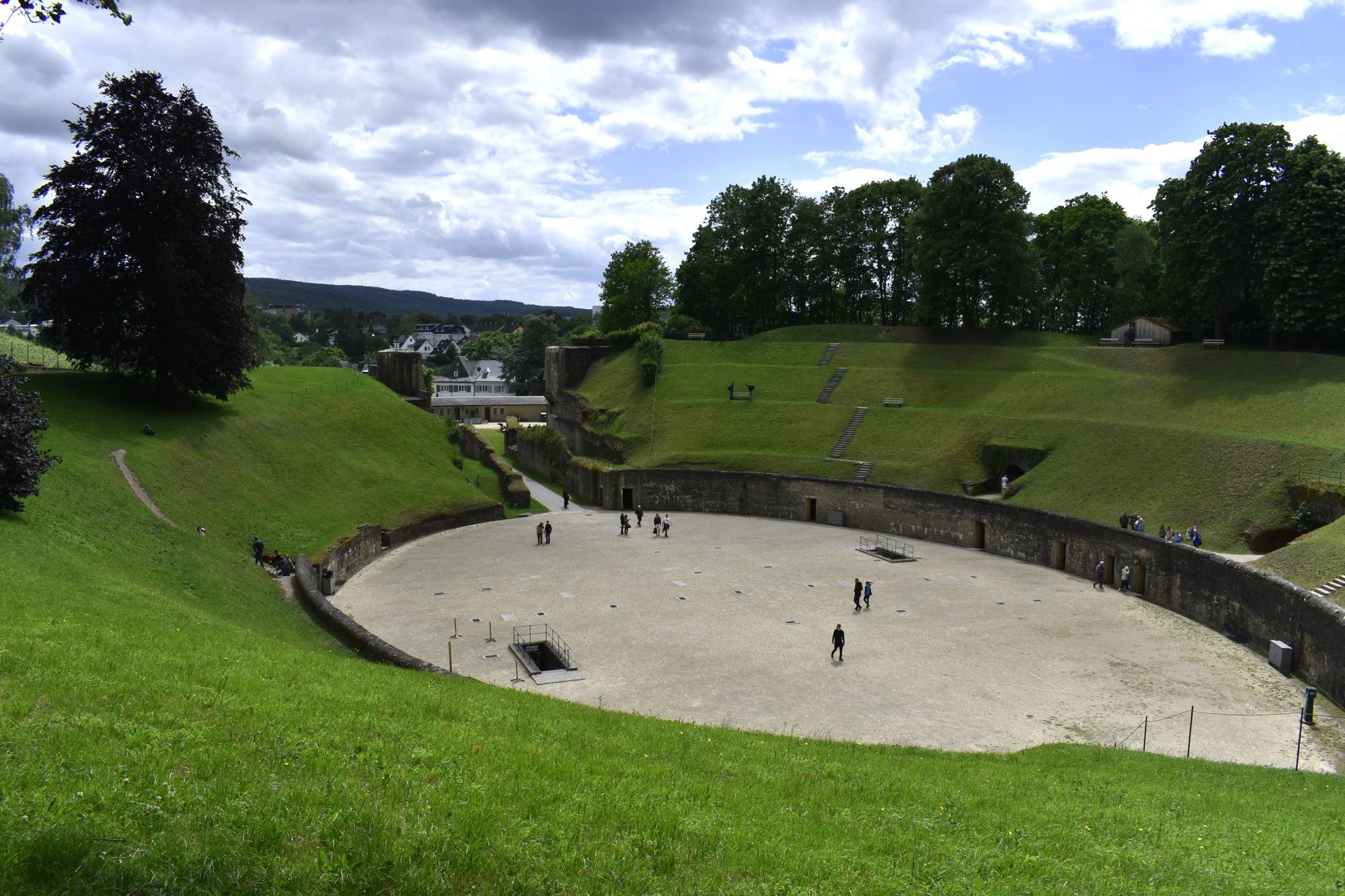 Trier-Amphitheater-2000px